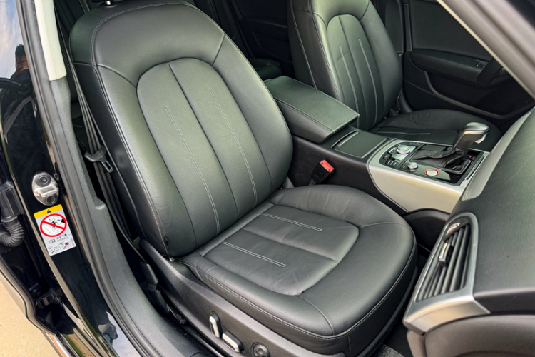 奥迪A6L 2018款 30周年年型 TFSI 进取型局部细节41