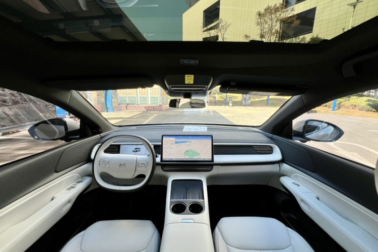 小鹏G6 2024款 580 长续航 Plus中控内饰7006