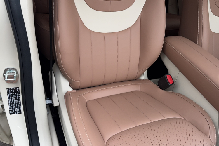 五菱汽车 五菱缤果 2025款 333km 灵犀尊享款局部细节41