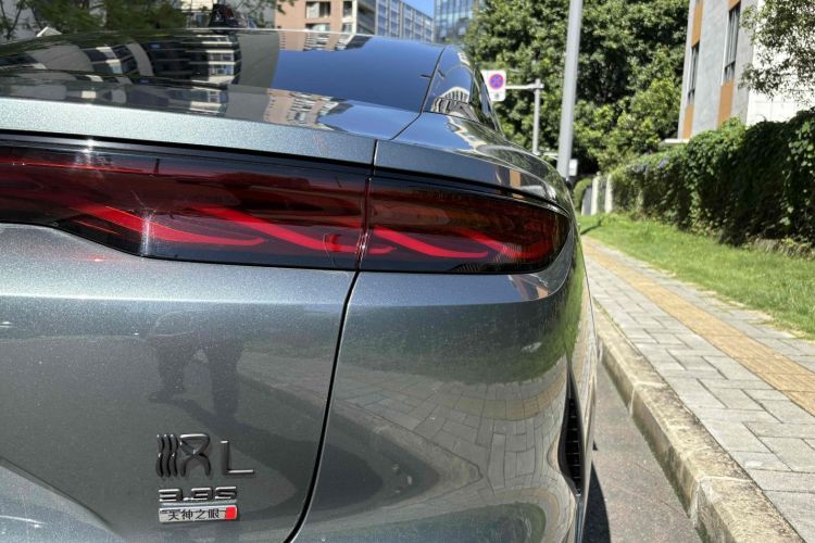 比亚迪 汉L 2025款 DM-p 四驱激光雷达旗舰型车身外观6007