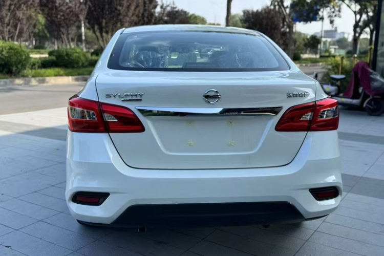 日产 轩逸 2024款 经典 1.6XE CVT舒适版车身外观6004