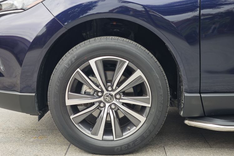 丰田 凌放HARRIER 2023款 2.0L CVT两驱进取版车身外观6006