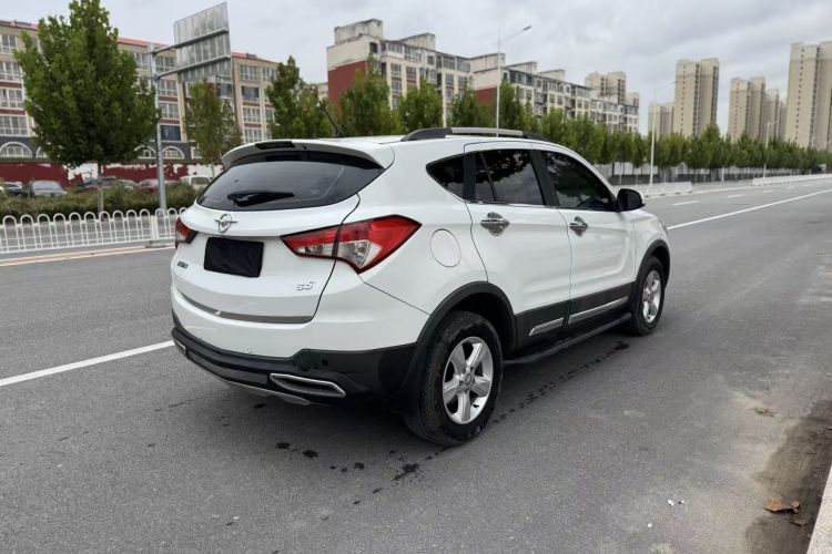 海马S5 2015款 1.5T CVT豪华型车身外观6012