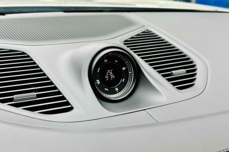 保时捷 2024款 Cayenne 3.0T中控内饰7007