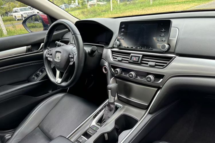 本田 雅阁 2018款 260TURBO 豪华版 国V中控内饰7011