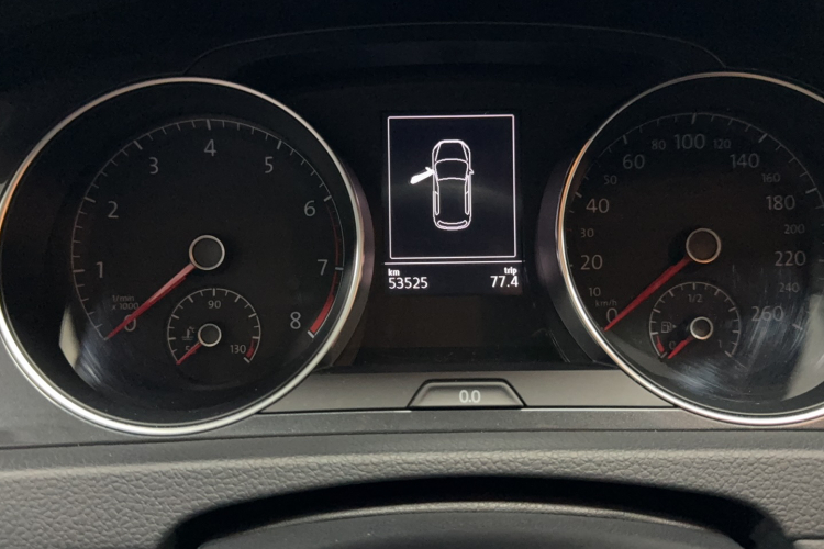 大众 高尔夫 2020款 200TSI DSG舒适进取版中控内饰15