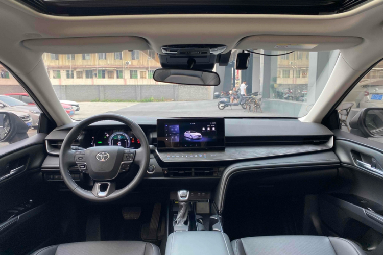 丰田 凯美瑞 2024款 双擎 2.0HGVP 豪华版中控内饰7001