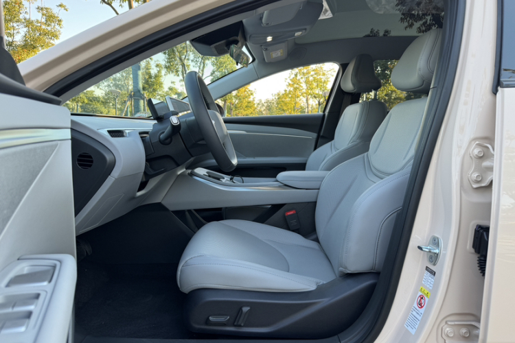 小鹏MONA M03 2024款 620 超长续航中控内饰7013