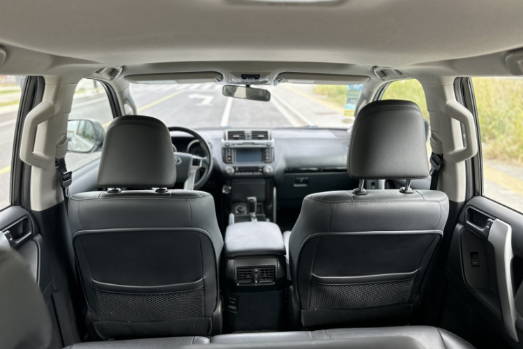 丰田 普拉多 2016款 2.7L 自动标准版局部细节22