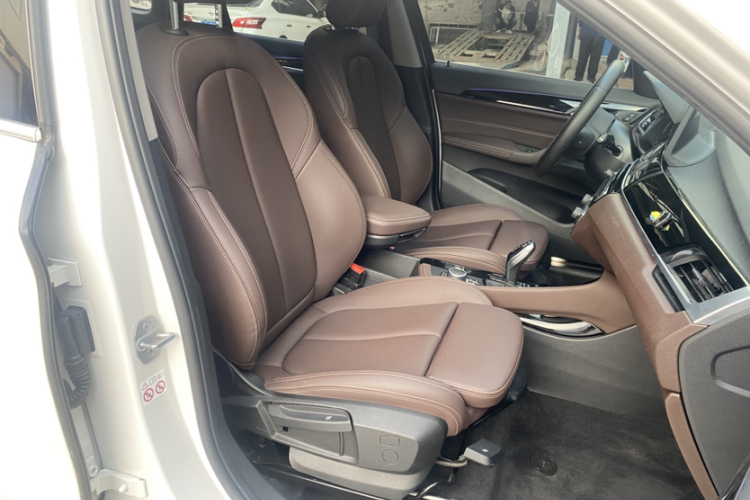 宝马X1 2020款 sDrive20Li 尊享型局部细节41