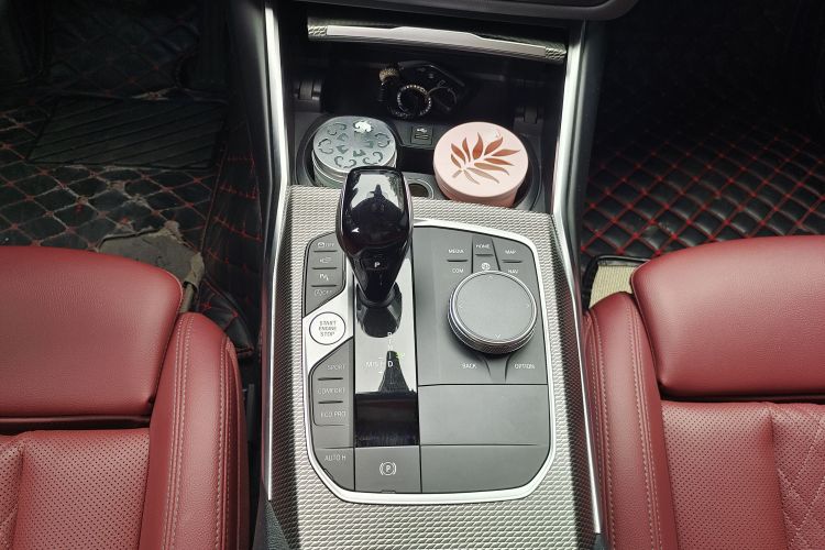 宝马3系 2022款 改款 325Li M运动曜夜套装中控内饰7004