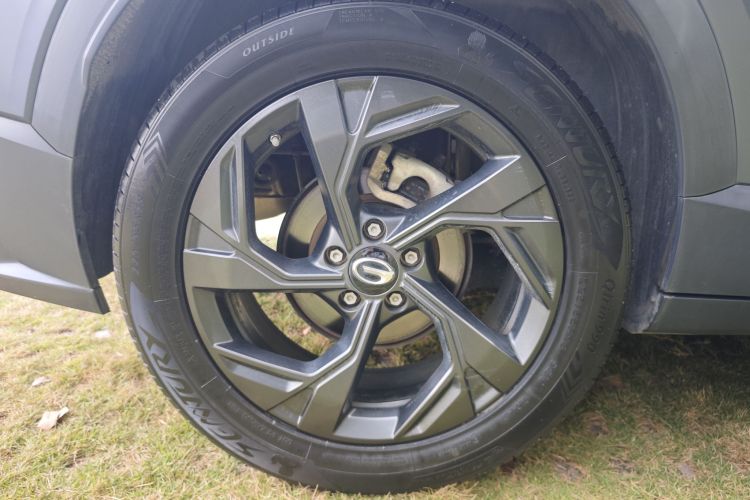 广汽传祺 传祺GS3 2023款 影速 270T R-STYLE版车身外观6008