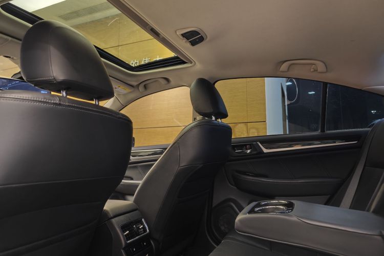 斯巴鲁 力狮 2016款 2.5i 全驱荣耀版中控内饰7003