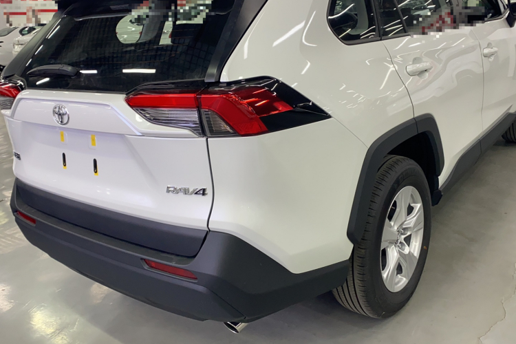 丰田 RAV4荣放 2024款 2.0L CVT两驱都市版车身外观6002