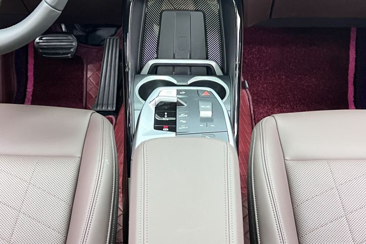 宝马X1 2024款 sDrive25Li M运动套装中控内饰7008