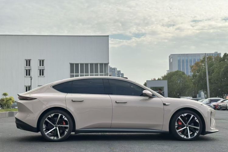 蔚来ET5 2022款 75kWh车身外观6004