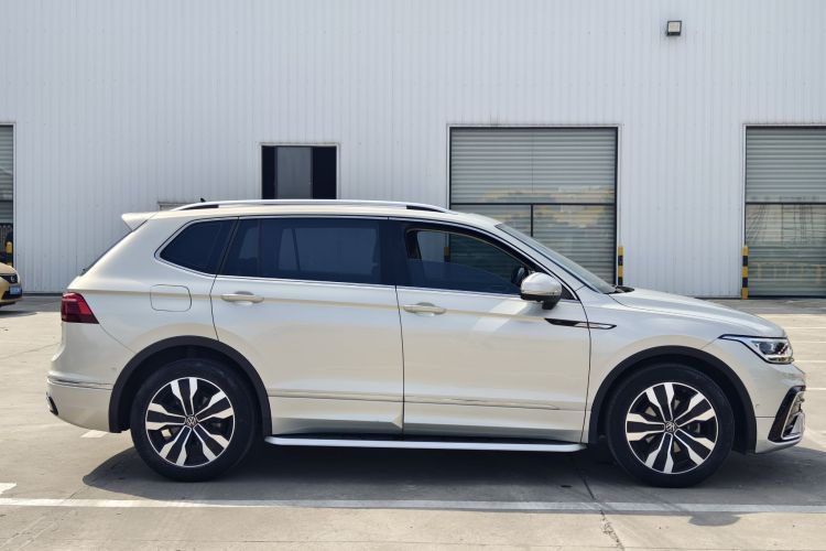 大众 途观L 2022款 330TSI 自动两驱R-Line越享版车身外观6007