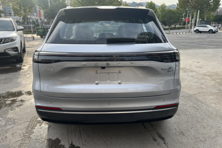 吉利银河 银河星舰7 EM-i 2025款 55km 启航版车身外观6004