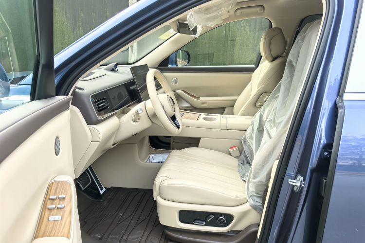 鸿蒙智行 问界M7 2026款 增程 Max四驱版 5座中控内饰7002