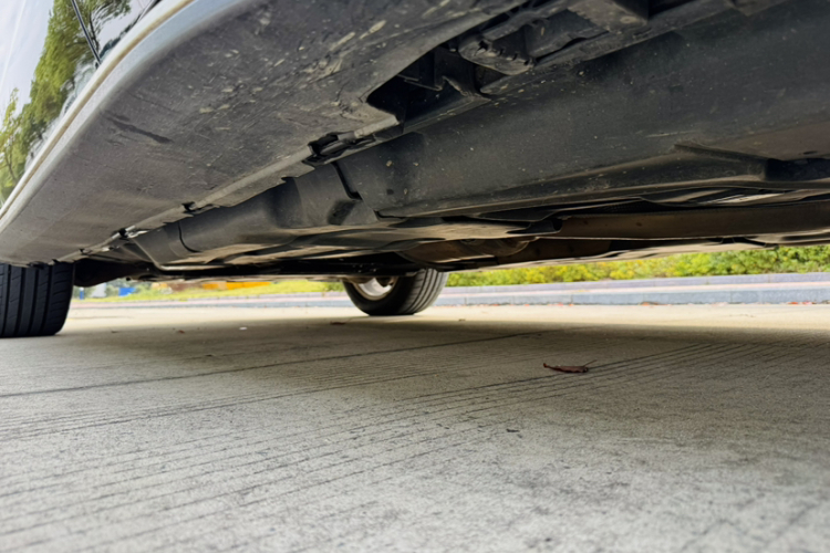 奔驰M级 2014款 ML 400 4MATIC动感型局部细节9002