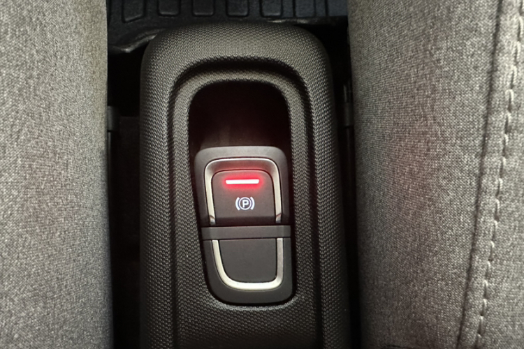 零跑汽车 零跑T03 2022款 炫晶版局部细节9006