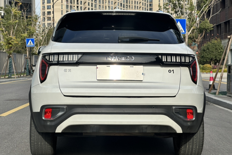 领克01 2019款 2.0T 两驱型Pro版 国VI车身外观6002