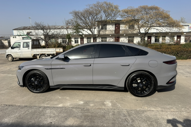 比亚迪 汉 2025款 DM-i 125KM精英型车身外观6005