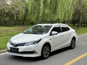 丰田 卡罗拉双擎E+ 2019款 1.8L E-CVT领先版