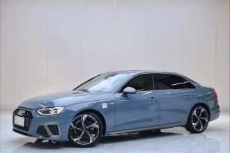 奥迪A4L 2022款 40 TFSI quattro RS套件燃速型