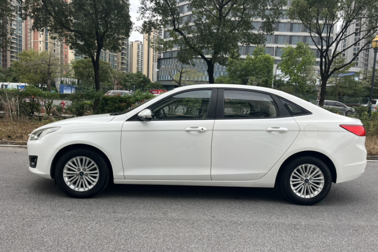 福特 福睿斯 2015款 1.5L 自动舒适型车身外观6006