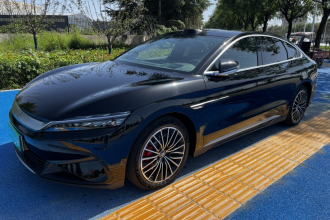 比亚迪 汉 2025款 EV 701KM激光雷达智驾型