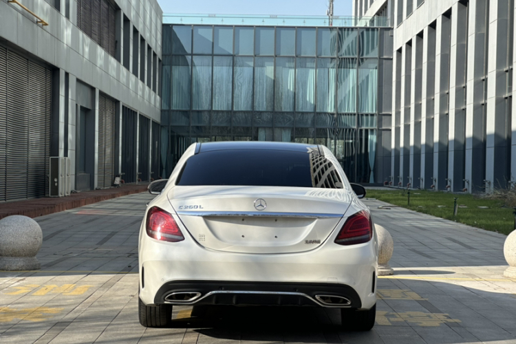 奔驰C级 2019款 改款 C 260 L 运动版车身外观6004