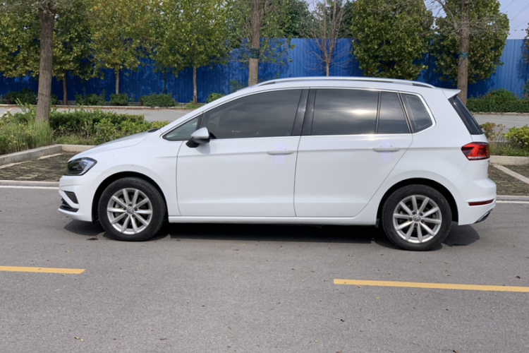 大众 高尔夫·嘉旅 2019款 280TSI 自动好奇型 国V车身外观6008