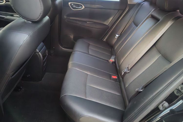 日产 轩逸 2016款 1.6XL  CVT尊享版中控内饰7005