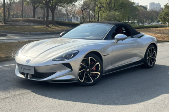名爵 MG Cyberster 2024款 520km 传奇四驱版