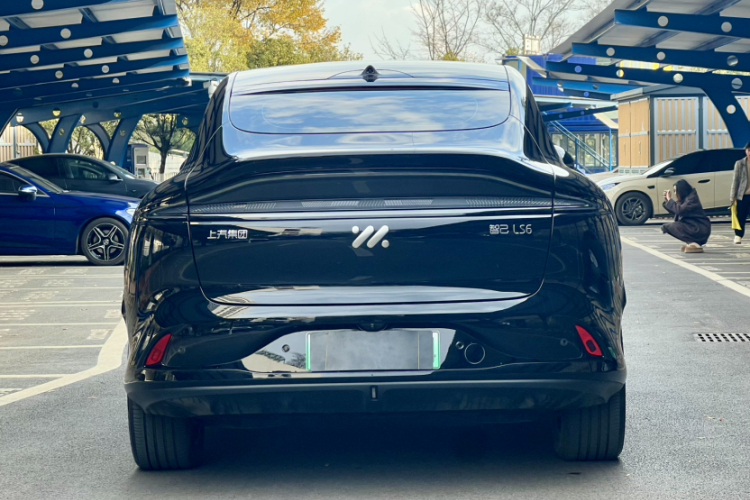 智己汽车 智己LS6 2025款 灵蜥智驾版车身外观6009