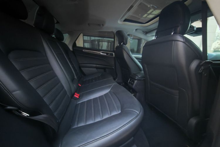 福特 蒙迪欧 2013款 2.0L GTDi200豪华型中控内饰7002