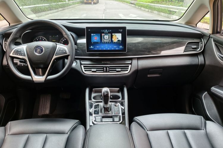 比亚迪 宋MAX 2019款 1.5T 自动智联睿逸天窗型 7座 国VI中控内饰7004