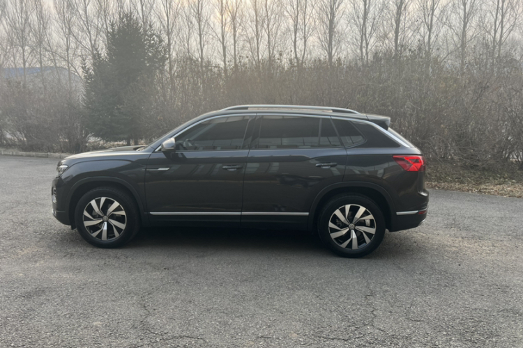 大众 探岳 2021款 330TSI 两驱豪华智联版Plus车身外观6008