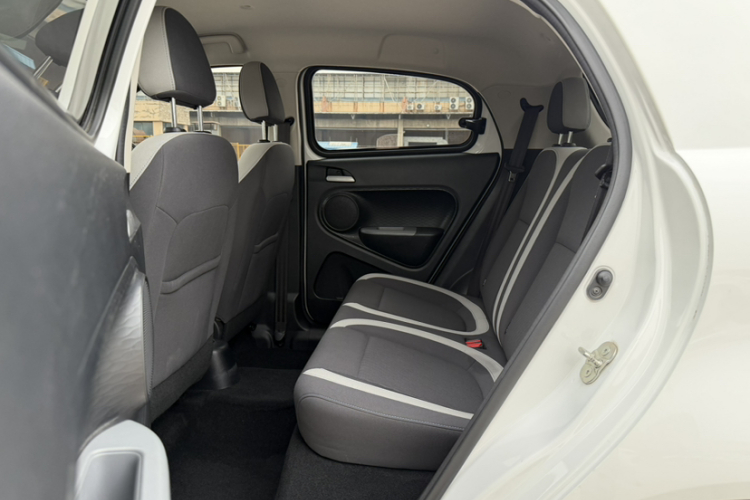 欧拉黑猫 2021款 301km 萌宠版中控内饰7003