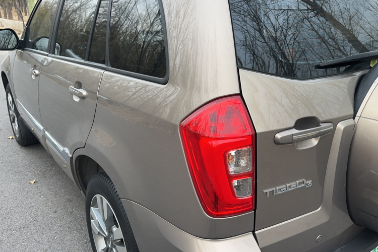 奇瑞 瑞虎3 2016款 1.6L 手动智尚版局部细节9001