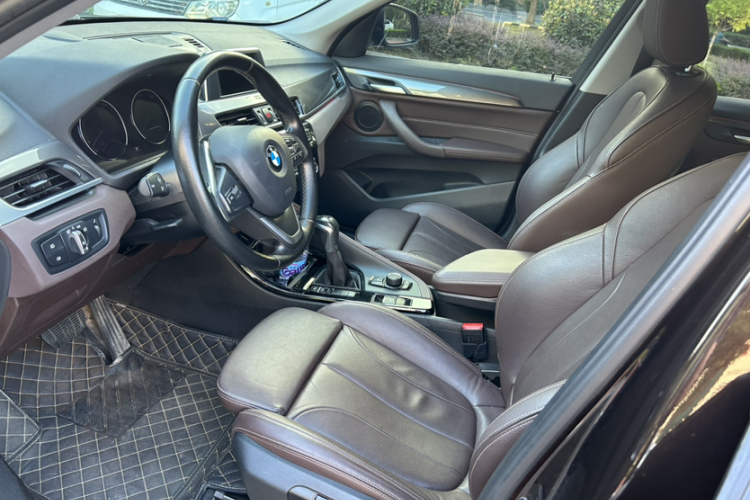 宝马X1 2019款 sDrive18Li 尊享型局部细节19