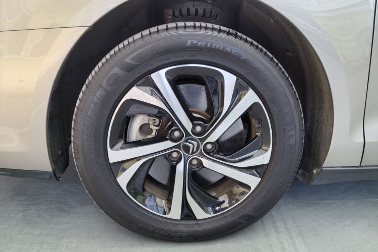 雪铁龙C5 2017款 350THP 自动豪华型车身外观6004