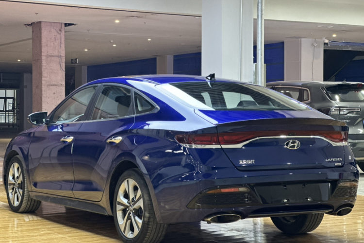 现代 菲斯塔 2019款 280TGDi 运动版 国VI车身外观6004