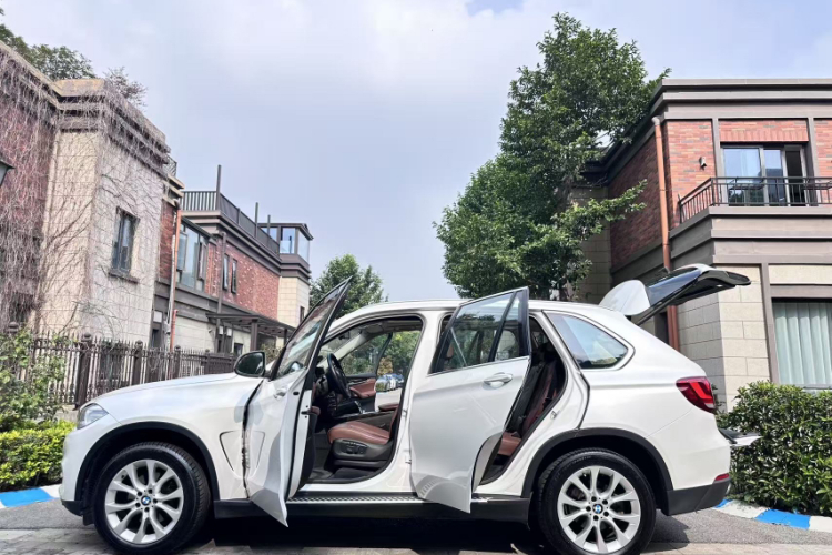 宝马X5(进口) 2014款 xDrive35i 典雅型车身外观6001
