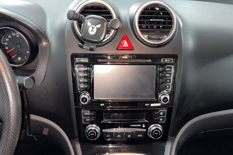 哈弗H6 2016款 升级版 1.5T 手动两驱精英型中控内饰7006