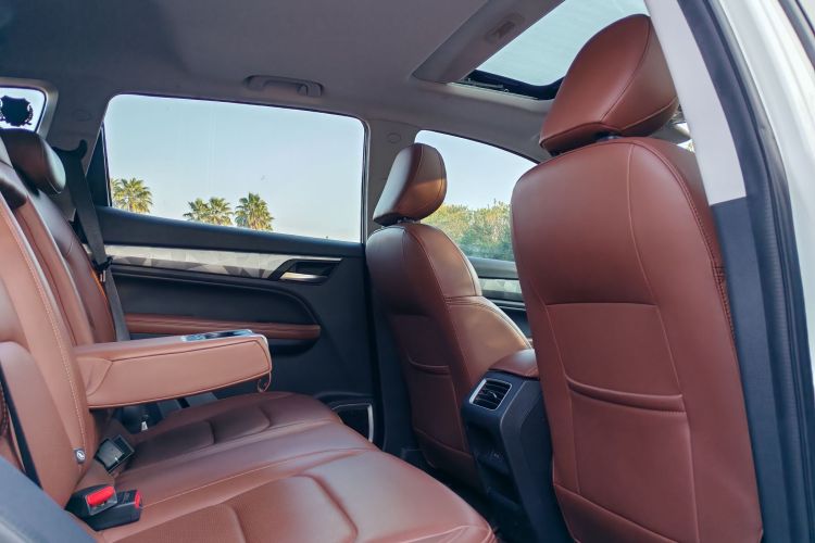 吉利汽车 远景X6 2021款 PRO 1.4T 自动尊贵型中控内饰7003