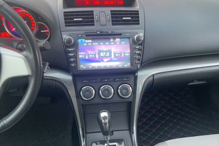 马自达 睿翼 2012款 2.0L 自动精英版局部细节16