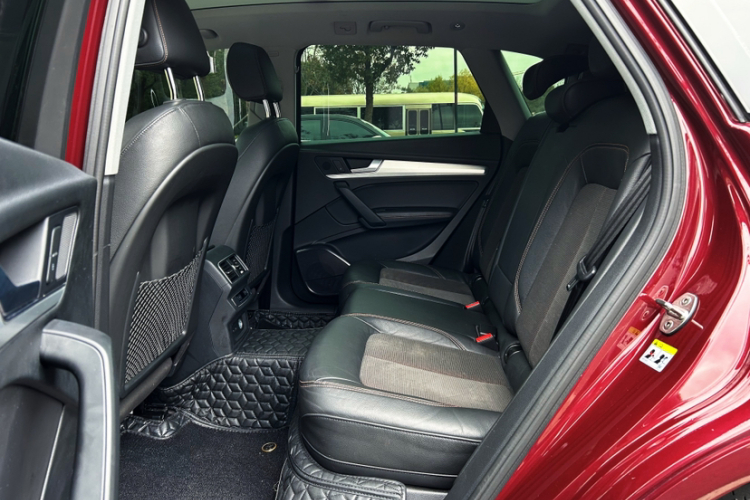 奥迪Q5L 2018款 40 TFSI 荣享时尚型 国V中控内饰7005