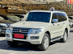 三菱 帕杰罗（平行进口） 